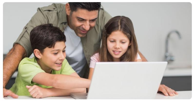 كيف تحمي طفلك من مخاطر الإنترنت ؟