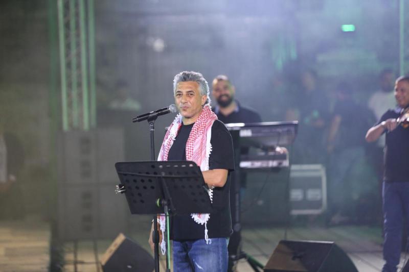 بحضور خمسة آلاف شخص.. حفل خيري لعمر العبداللات دعمًا لأطفال السرطان في غزة والأردن