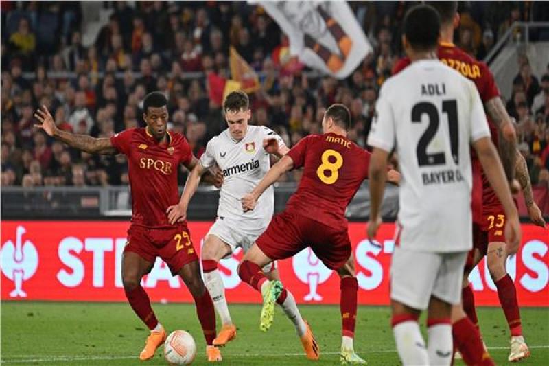 لوكاكو يقود هجوم روما أمام باير ليفركوزن في الدوري الأوروبي