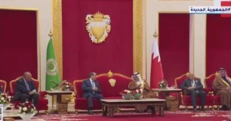 الرئيس السيسي وشقيقه عاهل البحرين في المنامة