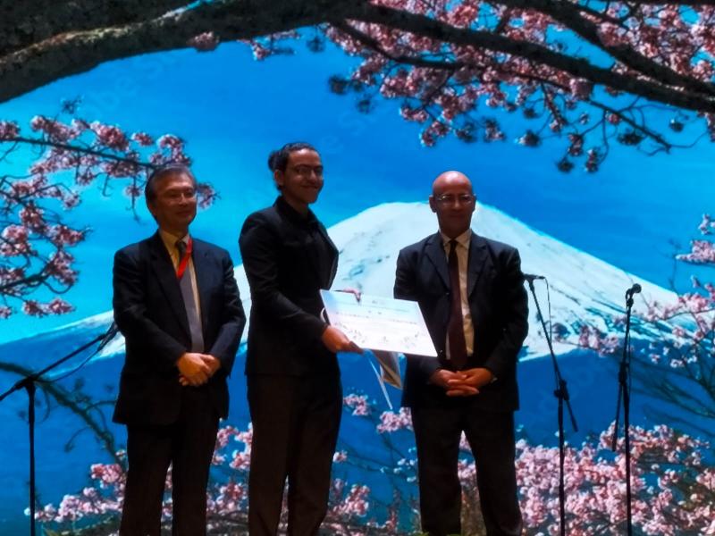 ”رئيس جامعة بنها” يهنىء الفائزين بمسابقة الخطابة باللغة اليابانية