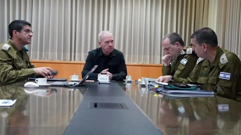 وزير الامن الصهيوني جالانت : لن أوافق على سيطرة إسرائيلية عسكرية على غزة