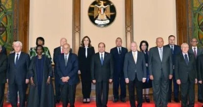 مجلس أمناء مكتبة الإسكندرية يشيد باهتمام الرئيس السيسى ودعمه للثقافة