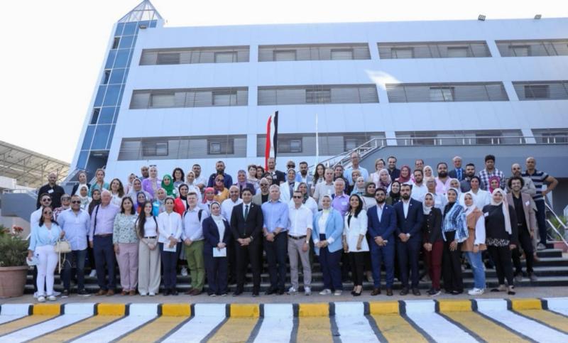 وفد المركز الأوروبي للوقاية من الأمراض ومكافحتها ECDC))  يجري زيارة ميدانية لمستشفى شرم الشيخ الدولي
