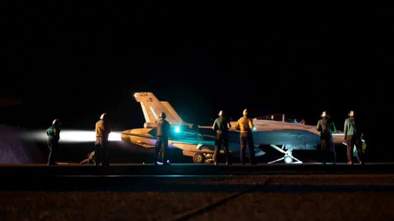 مسؤول أميركي: لم يتم استهداف حاملة الطائرات آيزنهاورمن جانب الحوثي
