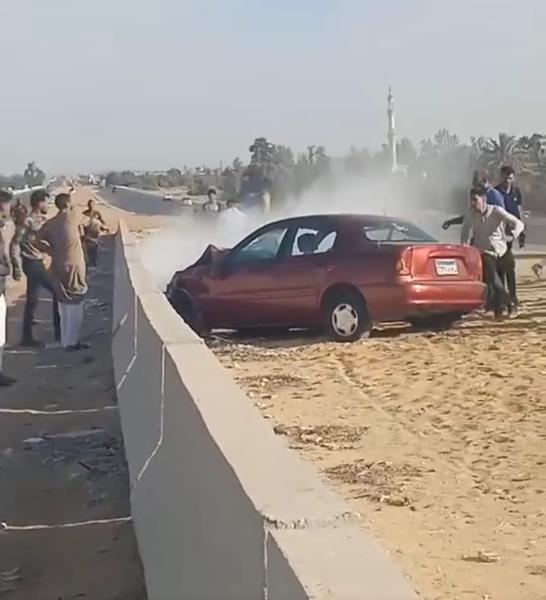 إصابة 6 أشخاص في حادث انقلاب سيارة بطريق الإسماعيلية السويس الصحراوي
