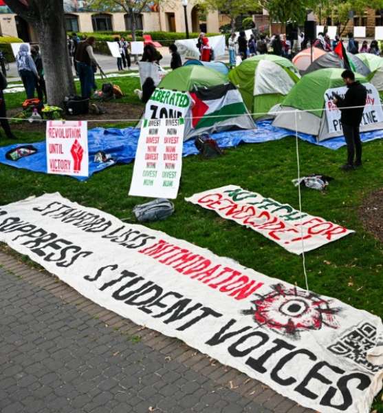 إعتصام طلاب جامعة ستانفورد بولاية كاليفورنيا