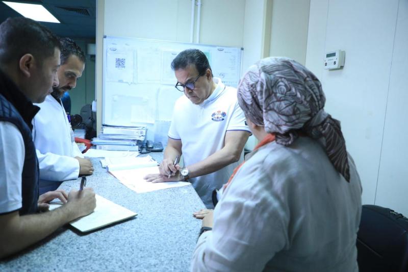 وزير الصحة يتفقد مستشفى وادي النطرون التخصصي بالبحيرة