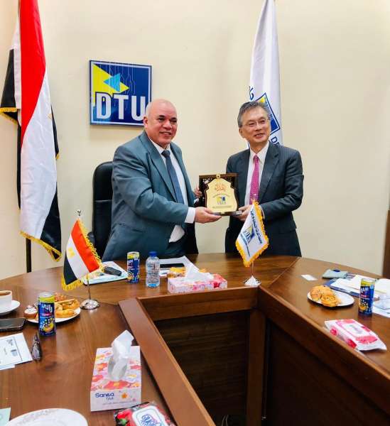 سفير اليابان بمصر يزور جامعة الدلتا التكنولوجية