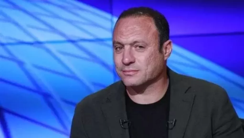 الأولوية للزمالك.. نادر السيد يتحدث عن مستقبل نجله وموقفه في الفريق اليوناني