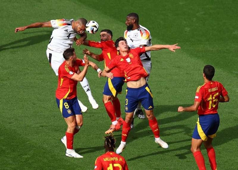 التعادل السلبي يحسم الشوط الأول من مباراة إسبانيا وألمانيا
