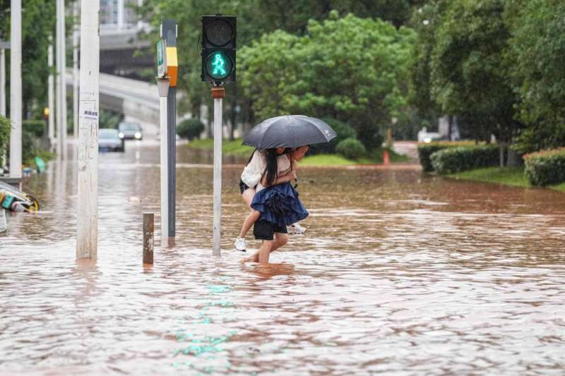 الصين تخصص نحو 848 مليون يوان إضافية لدعم جهود الإنقاذ من الفيضانات