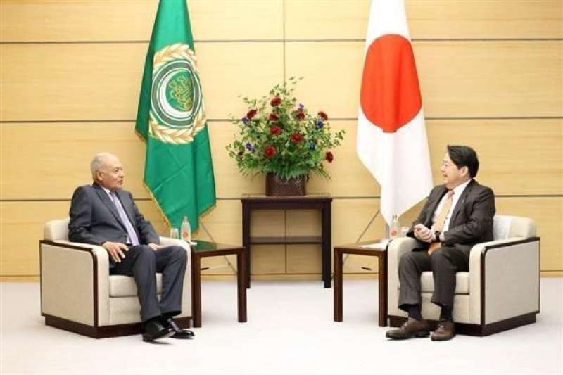 أبو الغيط يلتقي الأمين العام لمجلس الوزراء الياباني ووزيرة الخارجية ورئيسة لجنة الشئون الخارجية والدفاع بمجلس الشورى