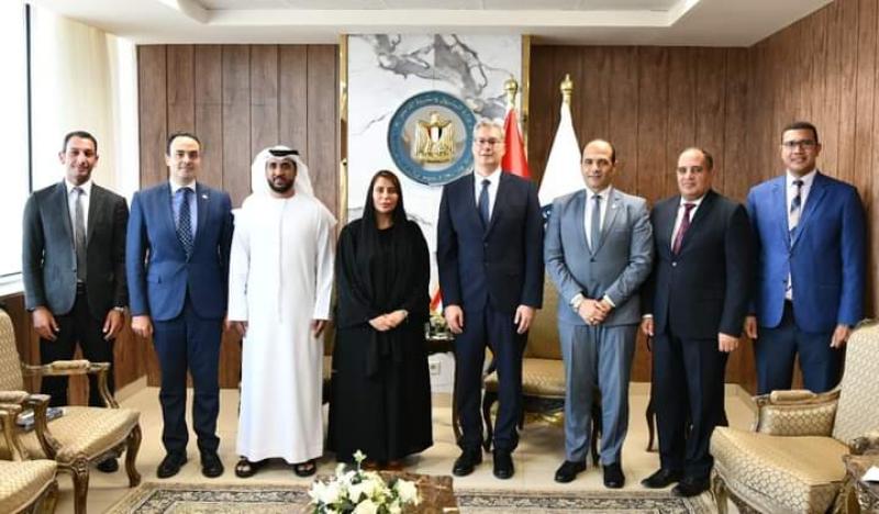 وزير البترول يستقبل سفيرة الإمارات العربية لبحث سبل تعزيز التعاون بين البلدين خاصة فى مجالات البترول والغاز