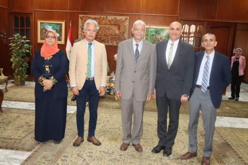 رئيس جامعة المنوفية يستقبل رئيس  المنظمة المصرية لحقوق الإنسان