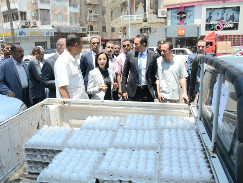 إطلاق 10 سيارات لطرح بيض المائدة للمواطنين في ٨ مراكز بالبحيرة