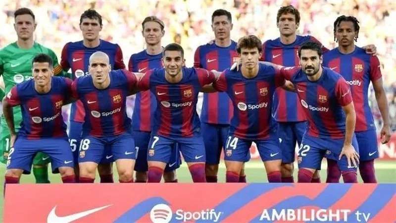 أرسنال يزاحم برشلونة على صفقة نجم منتخب إسبانيا