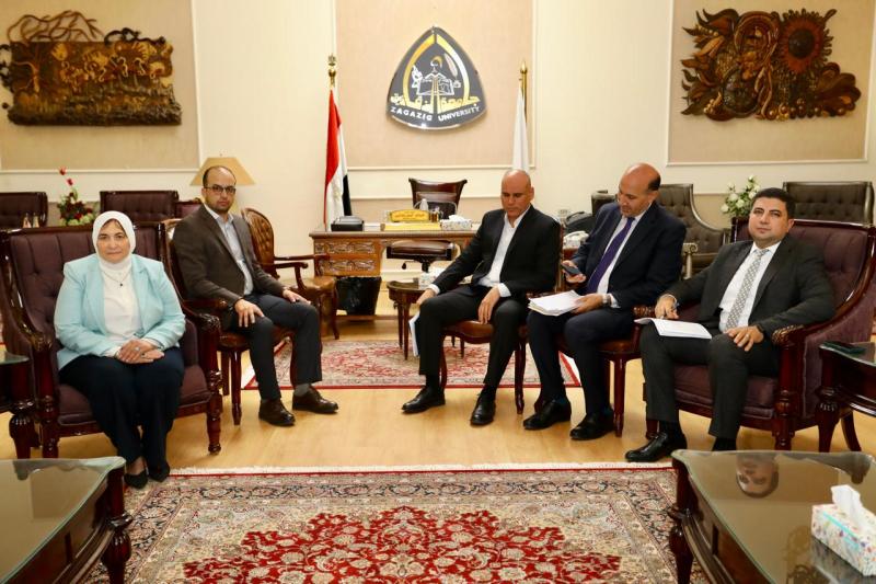 مجلس جامعة الزقازيق يهنئ القيادة السياسية والشعب المصري بذكرى ثورة ٢٣ يوليو المجيدة