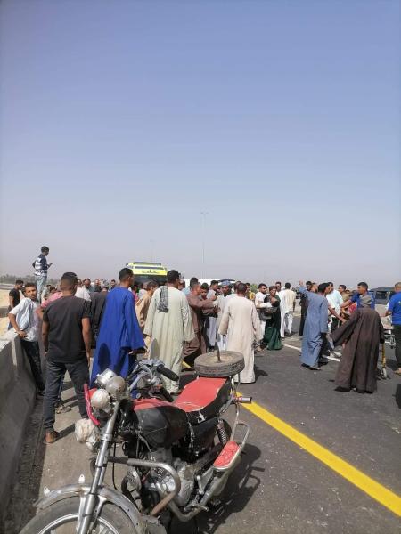 مصرع موظفة ونجليها بحادث إنقلاب سيارة ملاكي بالصحراوي الشرقي بسوهاج