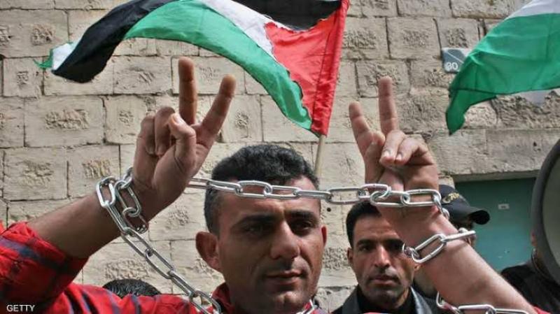 الجامعة العربية توجه نداء لوسائل الإعلام والمنظمات العربية والدولية لفضح إنتهاكات الإحتلال اللإنسانية بحق الأسرى الفلسطينيين