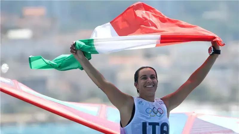 أولمبياد باريس.. الإيطالية مارتا ماجيتي تحصد ذهبية الشراع
