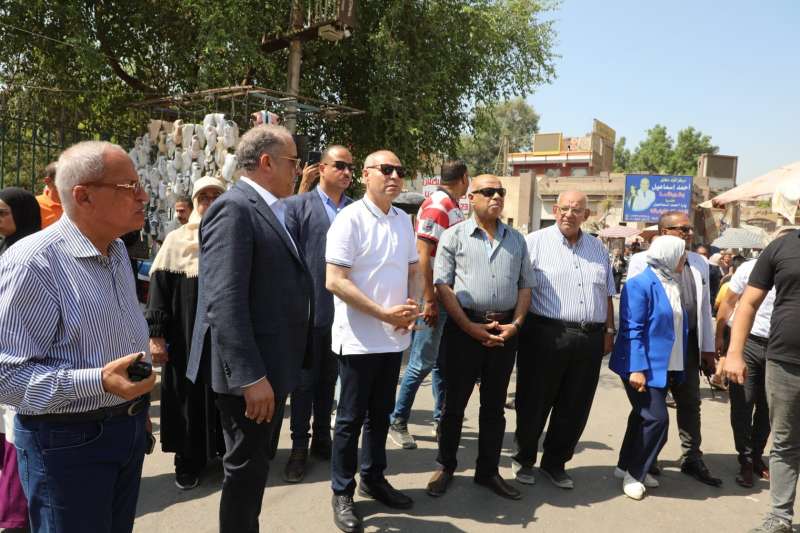 محافظ القاهرة فى جولة تفقدية بأحياء المنطقه الجنوبيه