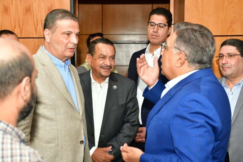 وزير الزراعة خلال زيارته للدقهلية : تخفيض سعر كرتونة البيض ل 120 بدلا من 165