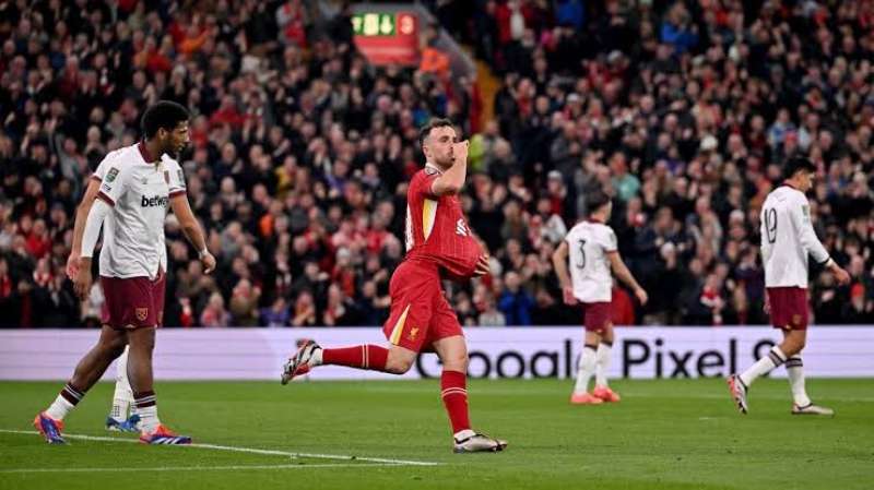 الشوط الأول| ليفربول يتعادل مع ويست هام 1-1