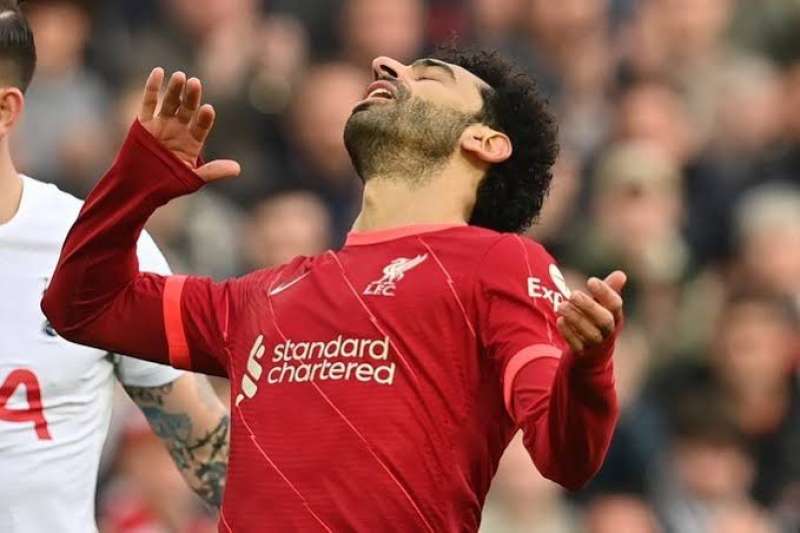 محمد صلاح خارج التشكيل المثالى للجولة الثانية لأبطال أوروبا