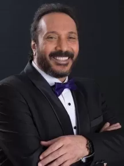 النجم  على الحجار يضئ مسرح النافورة بأروع أعمال الطرب