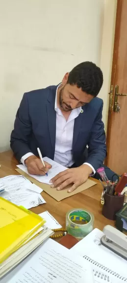 الدكتور عمرو تمراز 