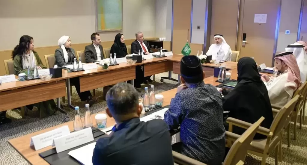 الدكتور عبدالله الربيعة يلتقي مجموعة من الإعلاميين الدوليين على هامش المؤتمر الدولي للتوائم الملتصقة