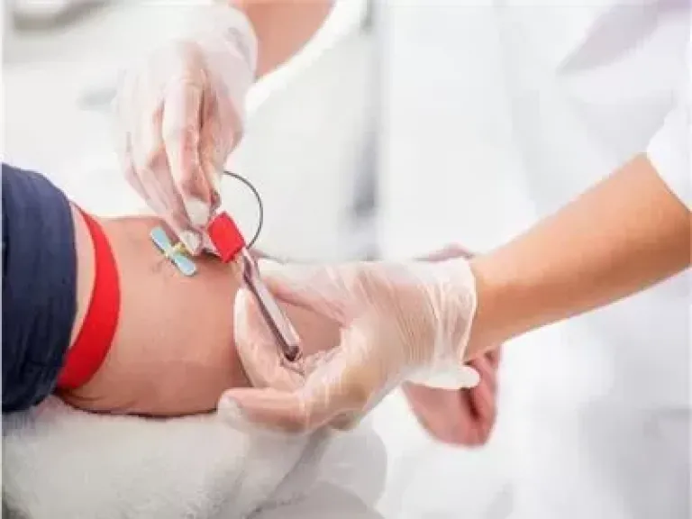 الصحة تدعو للتبرع بالدم: كيس واحد قد يمنح مرضى السرطان فرصة جديدة للحياة