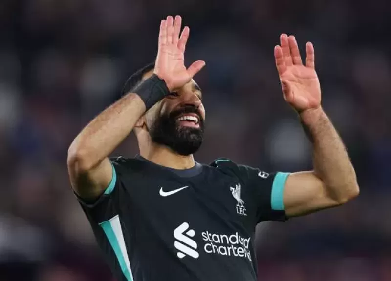 محمد صلاح يتصدر التشكيل المثالي لـ الدوري الإنجليزي في 2024