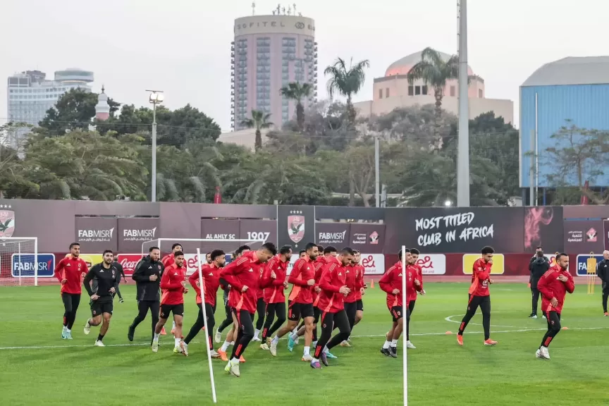 غيابات بالجملة تضرب الأهلي قبل لقاء سموحة في الدوري اليوم