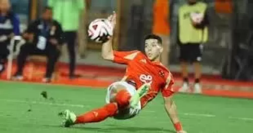 إمام عاشور رجل مباراة الأهلي وحرس الحدود في الدوري الممتاز