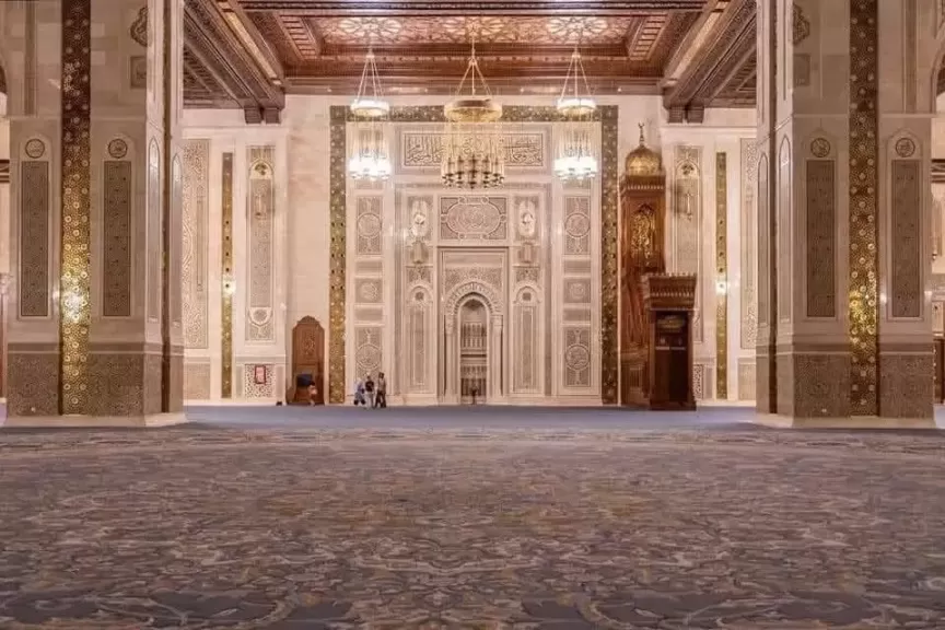  مسجد مصر الكبير 