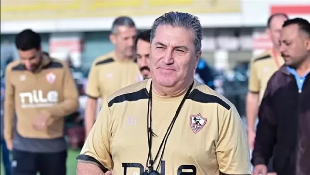 بيسيرو يجتمع بلاعبي الزمالك ويوجه رسالة هامة بعد التعادل مع الأهلي