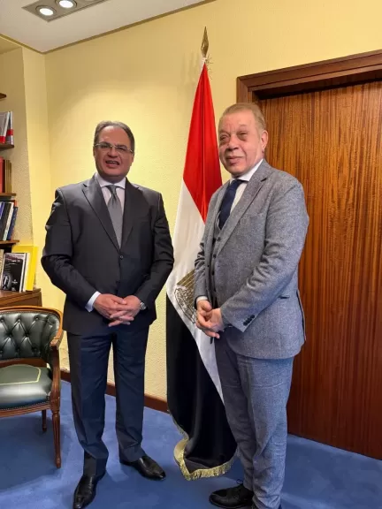 السفير إيهاب بدوي يستقبل النائب أسامة شرشر