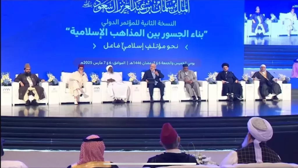 الخشت يؤكد: إدارة التعددية المذهبية ضرورة لمواجهة التحديات المشتركة بدلًا من التقريب العقائدي