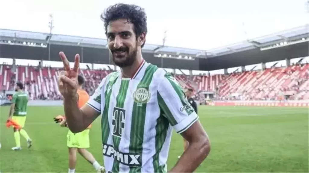 للانضمام إلى الأهلي.. محمد علي بن رمضان يصل القاهرة