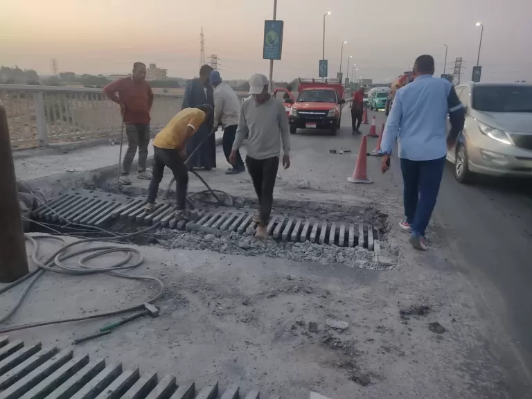محافظ الدقهلية يعلن البدء في أعمال صيانة كوبري الجامعة
