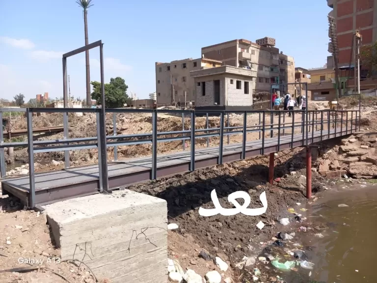 الانتهاء من إنشاء كوبري المشاة الجديد المؤقت بطلخا