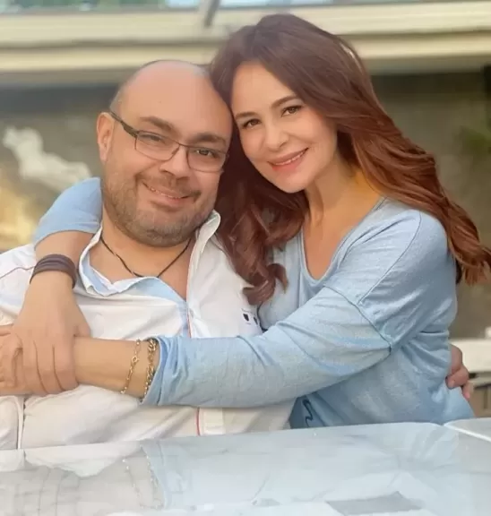 رحيل المنتج وليد مصطفى زوج الفنانة كارول سماحة بعد صراع مع المرض