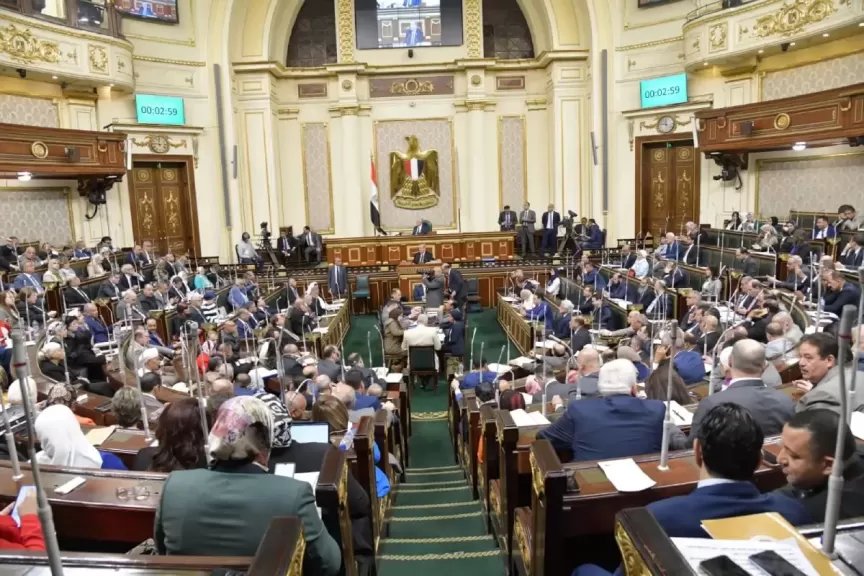 ”بسبب المسمى”..  مطلب برلماني من الحكومة بإنقاذ مستقبل 2000 طبيب أسنان مصري