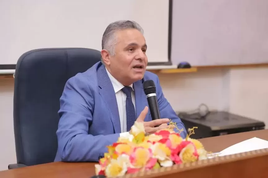 رئيس جامعة السويس يفتتح المؤتمر الطلابي الأول لكلية الهندسة