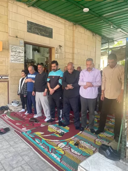 أداء صلاة الجنازة على الفنان الراحل نعيم عيسى بمسجد المنارة بالإسكندرية