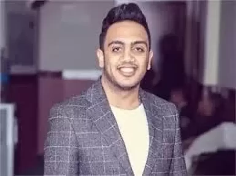 مطالبا جمهوره الدعاء لها .. تعرض والدة أوس أوس لوعكة صحية ونقلها للعناية المركزة