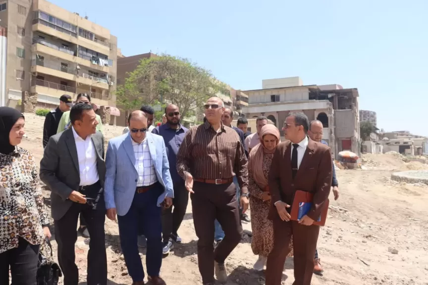 تسريع وتيرة العمل.. محافظ القليوبية يتفقد ميدانياً مُستجدات أعمال إنشاء ممشى أهل مصر المرحله (د)