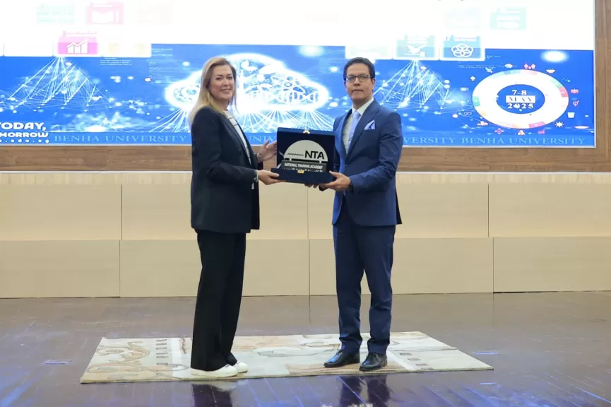رئيس جامعة بنها يستقبل المدير التنفيذي للأكاديمية الوطنية للتدريب